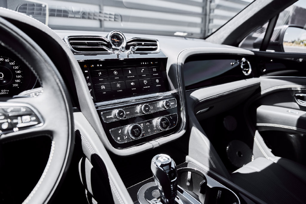 Used 2024 Bentley Bentayga AWD/4WD image 62