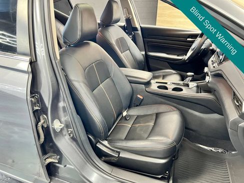Used 2021 Nissan Altima 2.5 SR w/ SR Premium Package FWD image 8