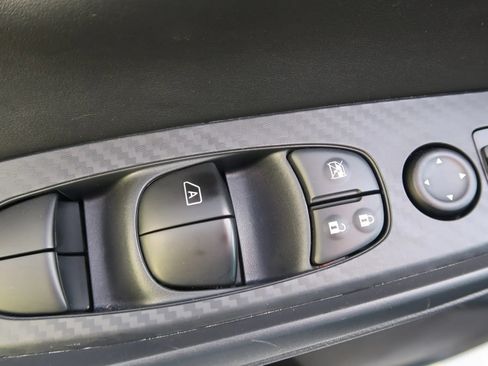 Used 2025 Nissan Sentra S FWD image 28