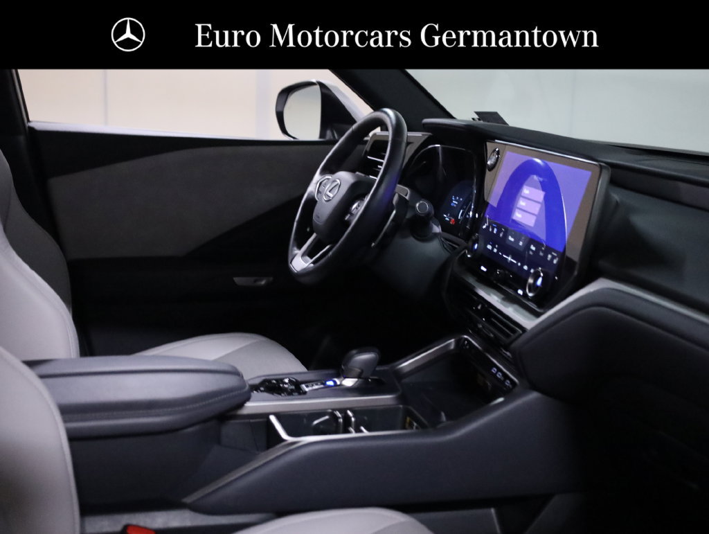 Used 2024 Lexus TX 350 AWD w/ Captains Chair Package image 47