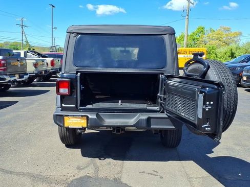 Certified 2022 Jeep Wrangler Unlimited Sport AWD/4WD image 7