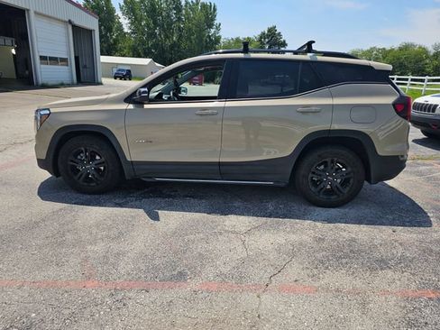 Used 2022 GMC Terrain AT4 w/ Infotainment Package II AWD/4WD image 4