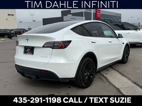 Used 2023 Tesla Model Y Long Range image 9