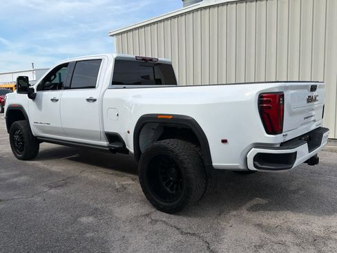 Used 2025 GMC Sierra 3500 Denali w/ Denali Reserve Package AWD/4WD image 10