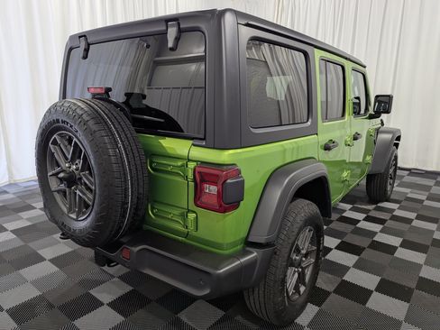 Used 2025 Jeep Wrangler Unlimited Sport AWD/4WD image 7