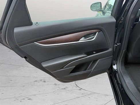 Used 2019 Cadillac XTS Luxury FWD image 17