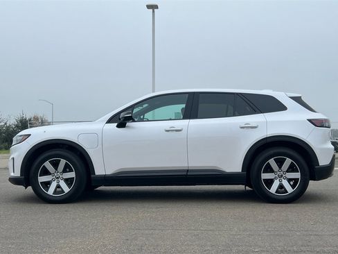 Used 2024 Honda Prologue EX image 9