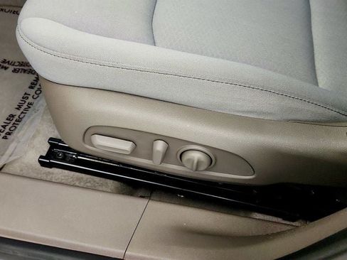 Used 2022 Chevrolet Malibu LS w/ Driver Confidence Package FWD image 11
