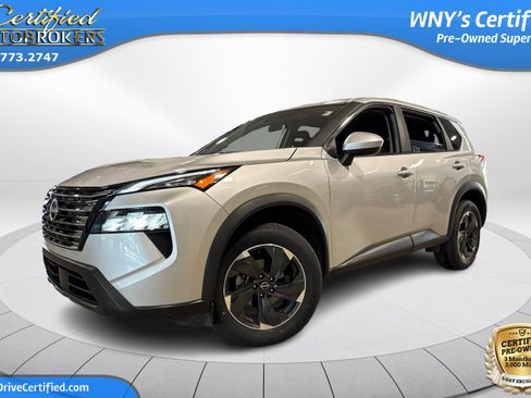 Used 2025 Nissan Rogue SV image 1