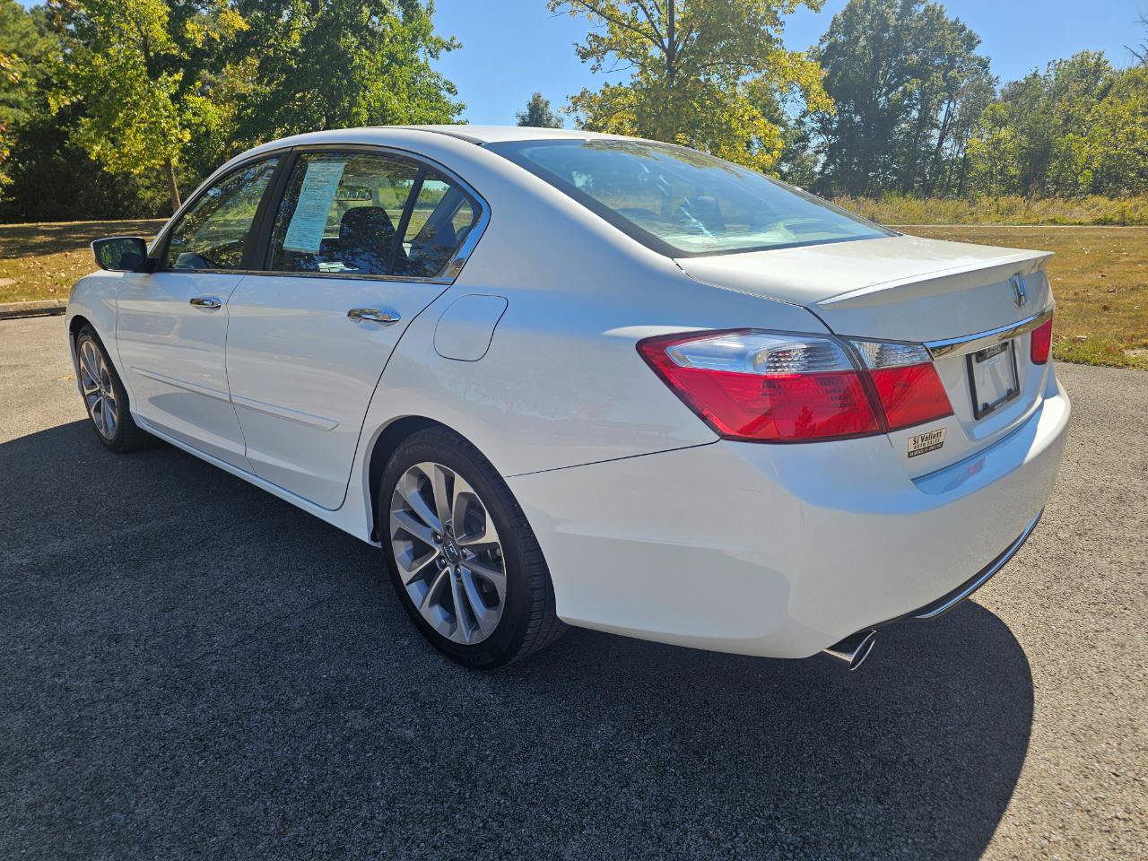 Used 2013 Honda Accord Sport image 8