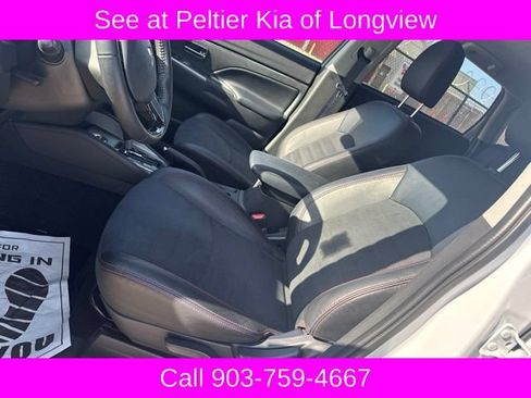 Used 2024 Mitsubishi Outlander Sport ES AWD/4WD image 14