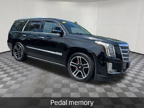 Used 2020 Cadillac Escalade Premium Luxury AWD/4WD image 8