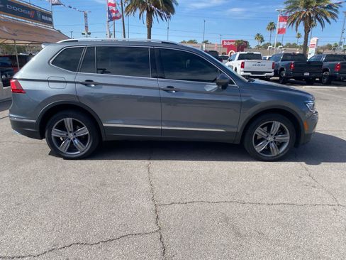 Used 2019 Volkswagen Tiguan SEL Premium AWD/4WD image 5