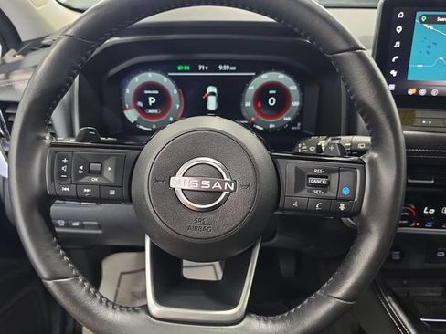Used 2024 Nissan Rogue Platinum w/ Platinum Premium Package AWD/4WD image 18