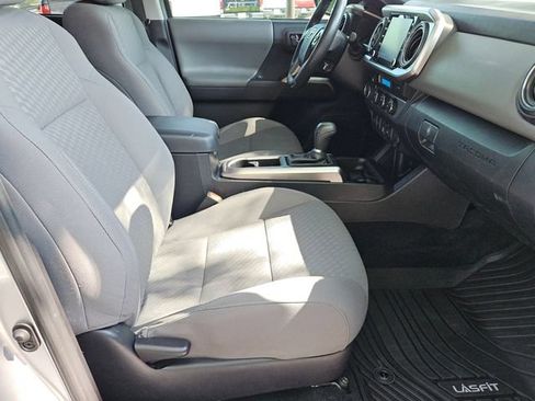 Used 2023 Toyota Tacoma SR5 w/ Technology Package AWD/4WD image 15