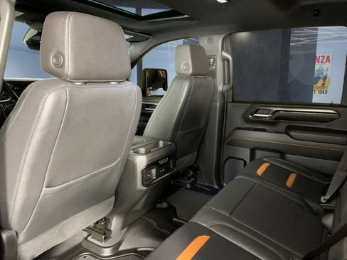 Used 2024 GMC Sierra 2500 AT4 w/ AT4 Premium Plus Package AWD/4WD image 19