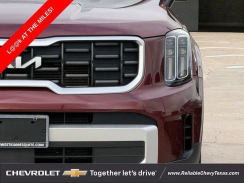 Used 2024 Kia Telluride S w/ S Sunroof Package FWD image 4