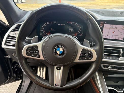 Used 2020 BMW X7 M50i image 13