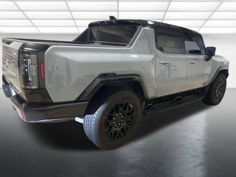 Used 2025 GMC Hummer EV 2X w/ LPO, Illumination Package image 5
