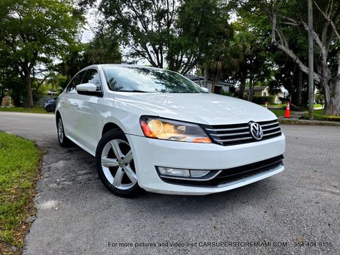 Used 2015 Volkswagen Passat 1.8T Limited Edition FWD image 19