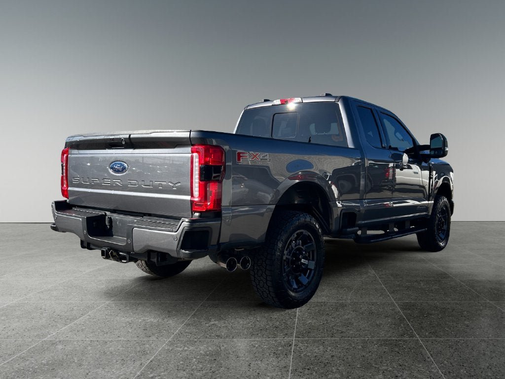 Used 2023 Ford F250 Lariat w/ Sport Appearance Package AWD/4WD image 7