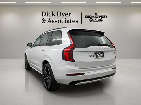 New 2026 Volvo XC90 B6 Ultra w/ Protection Package Premier image 5