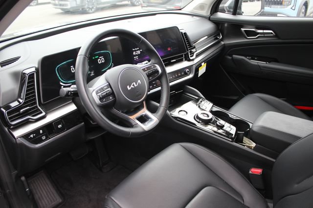 Used 2025 Kia Sportage EX AWD/4WD image 3