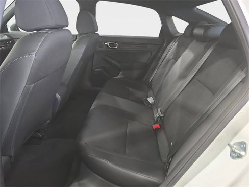 Used 2023 Honda Civic Sport image 12