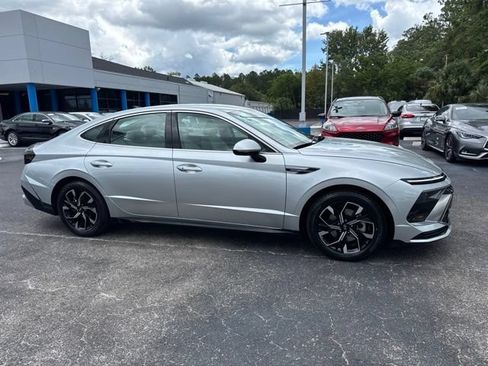 Certified 2025 Hyundai Sonata SEL FWD image 4