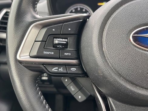 Used 2023 Subaru Forester Premium image 2