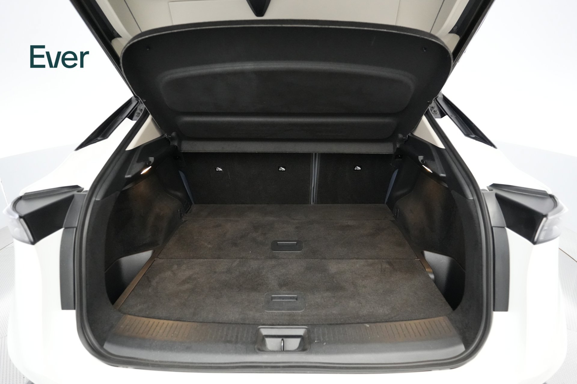 Used 2023 Nissan Ariya AWD/4WD image 8