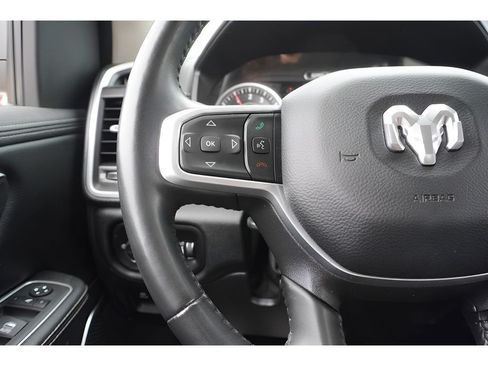 Used 2022 RAM 1500 Laramie AWD/4WD image 13