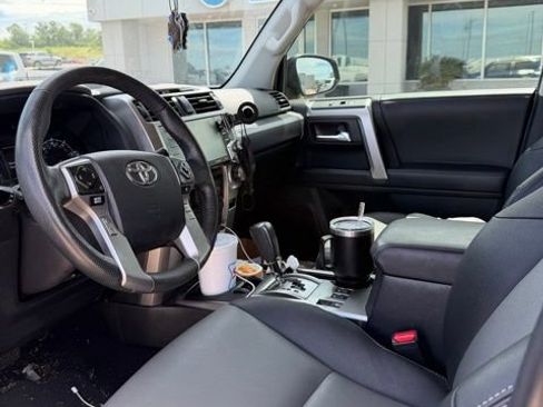 Used 2023 Toyota 4Runner SR5 Premium w/ Moonroof Package RWD image 5
