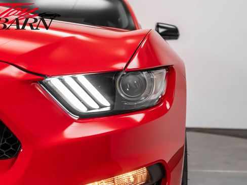 Used 2016 Ford Mustang Shelby GT350 w/ Track Package image 11