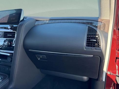 Used 2024 Nissan Armada Platinum w/ Captain's Chairs Package image 41