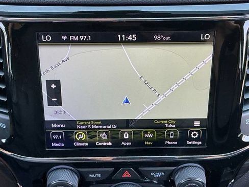 Used 2021 Jeep Grand Cherokee Laredo X AWD/4WD image 24