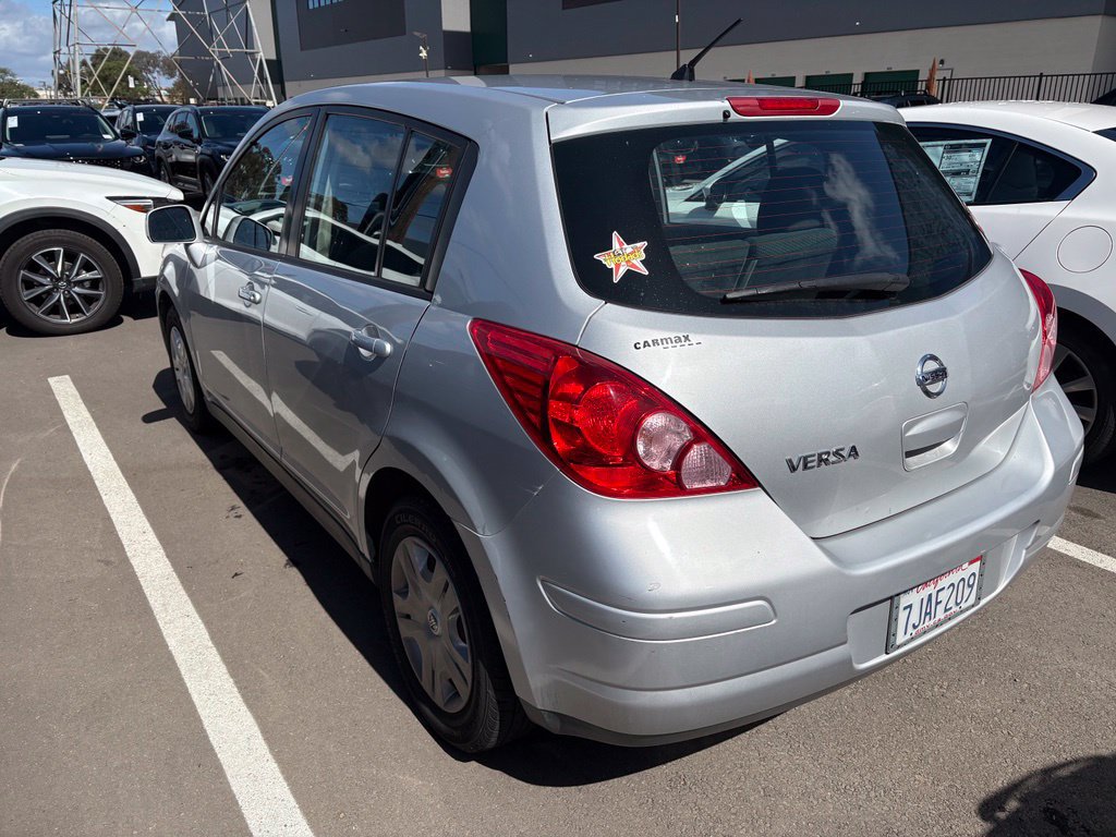 Used 2012 Nissan Versa 1.8 S FWD image 7