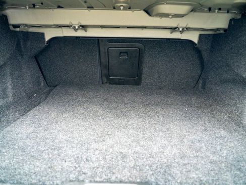 Used 2019 Volvo S60 T8 R-Design image 22