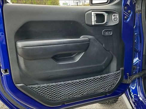 Used 2019 Jeep Wrangler Unlimited Rubicon w/ Dual Top Group image 17