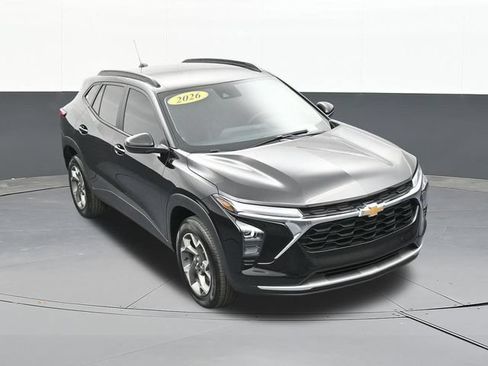 Used 2026 Chevrolet Trax LT w/ LT Convenience Package FWD image 60