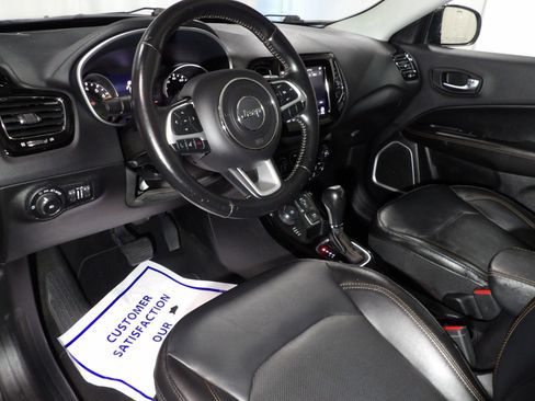Used 2019 Jeep Compass Limited image 10