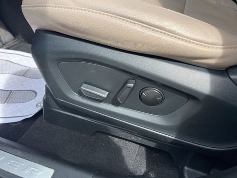 Certified 2023 Ford Explorer Limited w/ Limited Technology Package AWD/4WD image 22