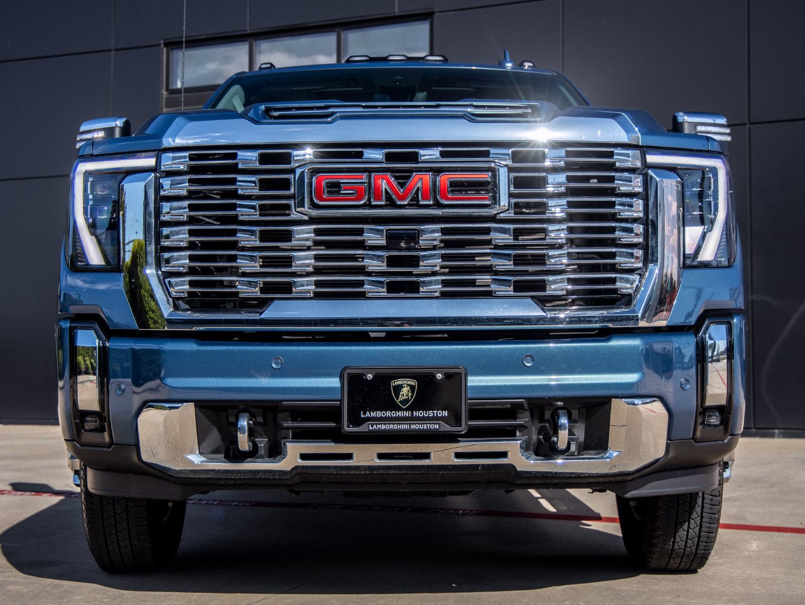 Used 2026 GMC Sierra 3500 Denali w/ Denali Reserve Package AWD/4WD image 4
