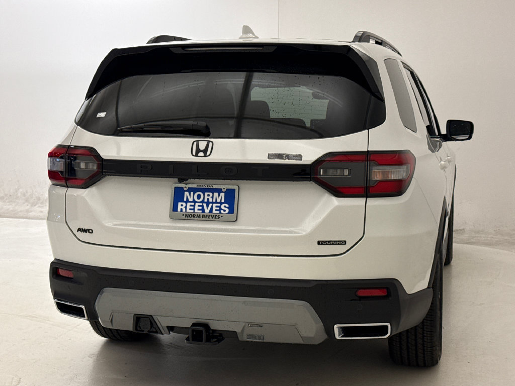 New 2026 Honda Pilot Touring image 9