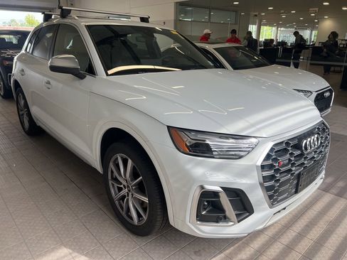 Used 2023 Audi SQ5 Premium Plus w/ Premium Plus Package AWD/4WD image 1