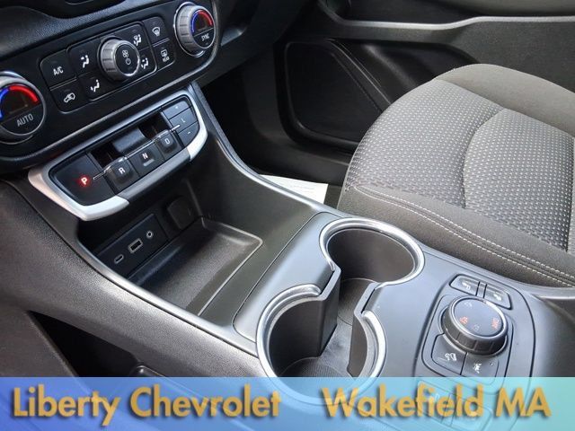 Used 2023 GMC Terrain SLE w/ Driver Convenience Package AWD/4WD image 17