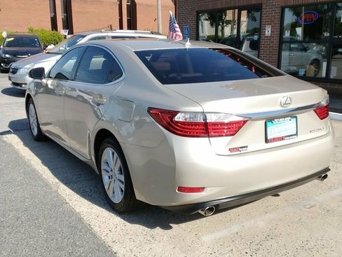Used 2014 Lexus ES 350 FWD image 2