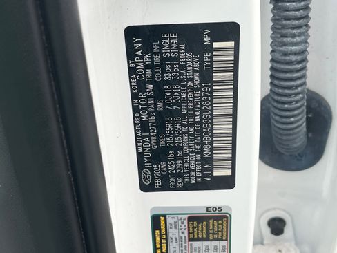 Used 2025 Hyundai Kona SEL image 30