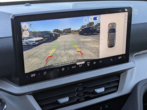 New 2026 Ford Explorer Active image 23