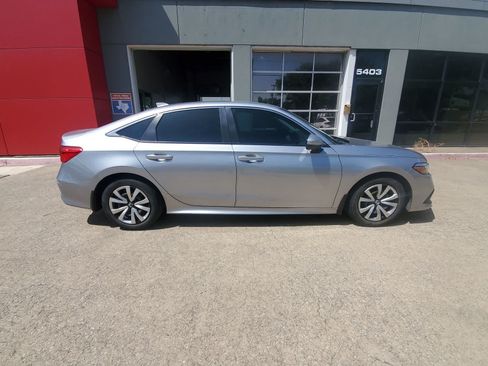 Used 2023 Honda Civic LX image 7